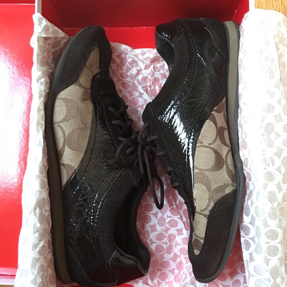 Coach Logo Signature 8.5 Kaki/ Brown Sneakers - Picture 2 of 5